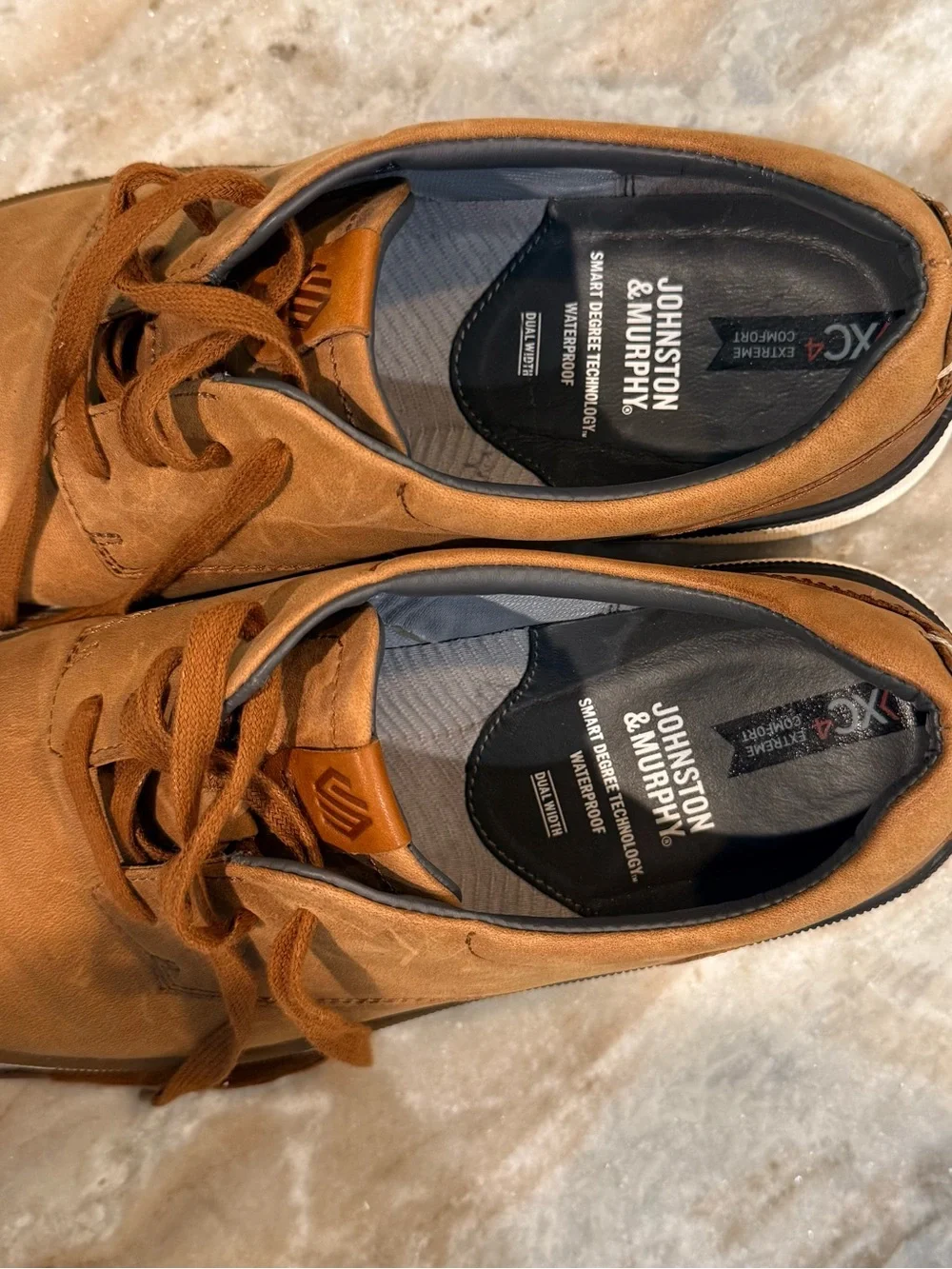 Men’s JOHNSTON & MURPHY XC4 tan oil rubbed leather oxfords- Size 11.5